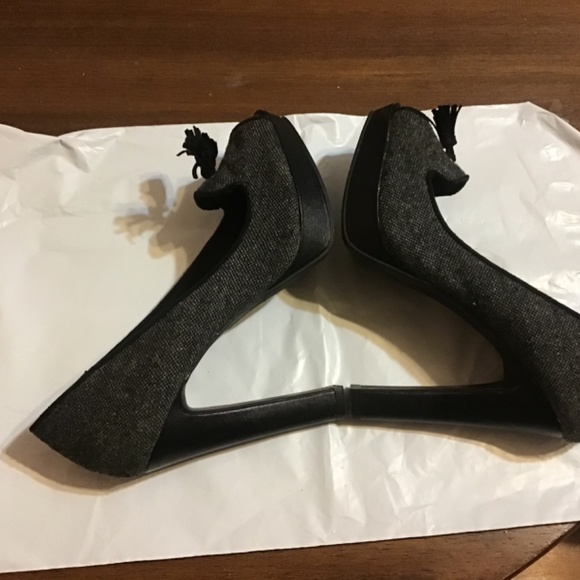 Christian Siriano Peep Toe Heels - Picture 3 of 6